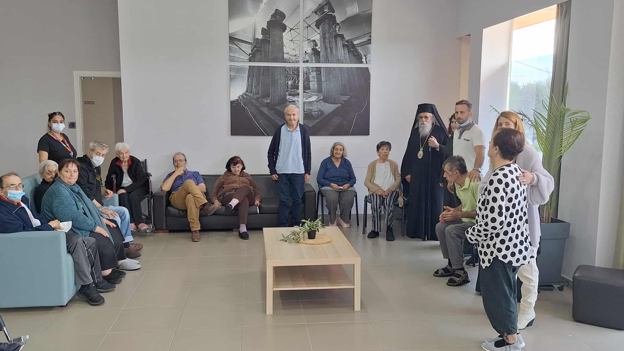Επίσκεψη-του-Μητροπολίτη-Ηλείας-στη-Μονάδα-Άνοιας-και-Αλτσχάιμερ-Πύργου