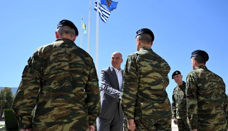 ΥΠΕΘΑ:-Σημαντική-αύξηση-αποδοχών-σε-όλες-τις-κατηγορίες-οπλιτών