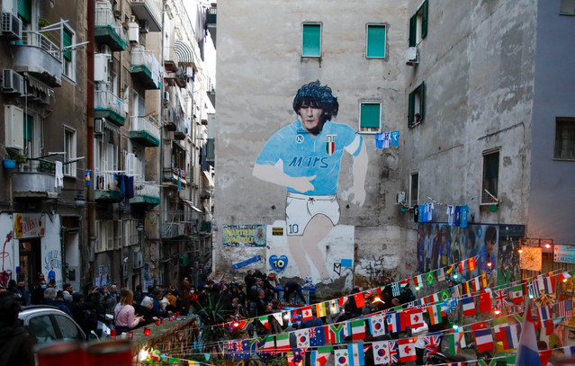 Νάπολη:-Αντιδράσεις-για-το-κλείσιμο-του-largo-maradona-–-Είναι-το-3ο-πιο-επισκέψιμο-μέρος-της-Ιταλίας