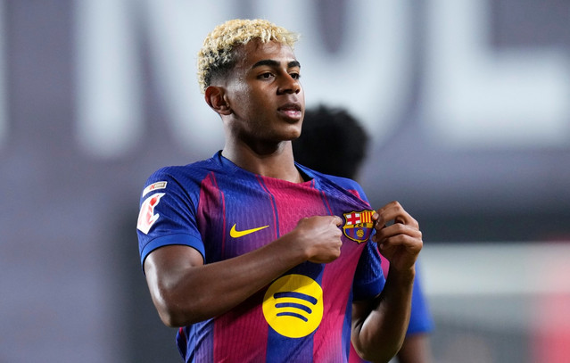 Αντιδράσεις-για-τον-Γιαμάλ:-Μόνο-επί-πληρωμή-θα-υπογράφει-πλέον-αυτόγραφα-το-αστέρι-της-Μπαρτσελόνα