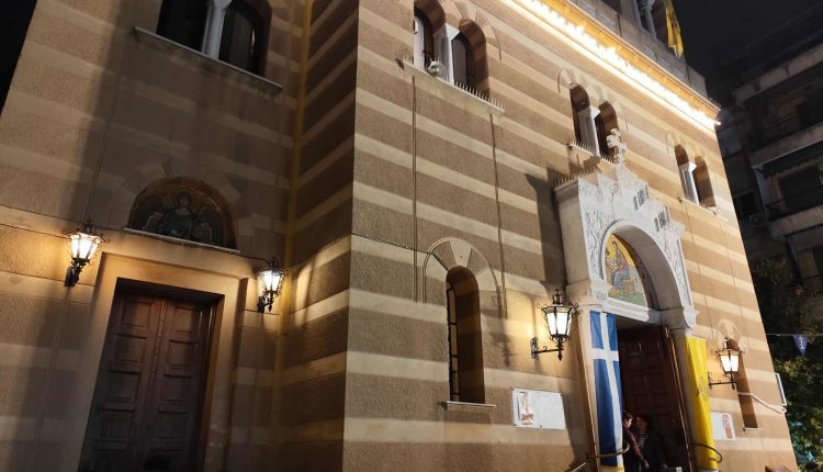 Ηθικός-αίνος-για-τον-Άγιο-Λουκά-τον-Ευαγγελιστή,-στον-ομώνυμο-ναό-των-Πατησίων