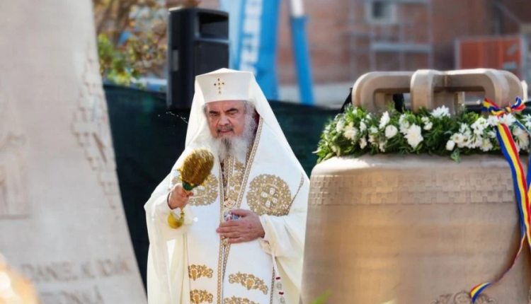 Οι-καμπάνες-του-Εθνικού-Καθεδρικού-στο-Βουκουρέστι