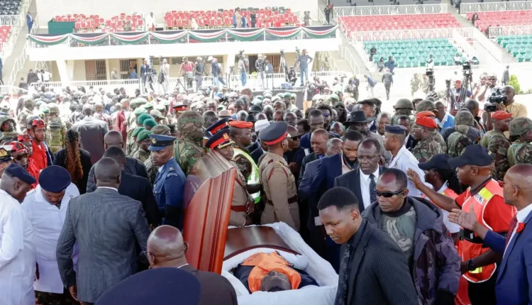 Τραγωδία-στην-Κένυα:-Ποδοπάτησαν-πλήθος-στην-κηδεία-του-Ράιλα-Οντίνγκα