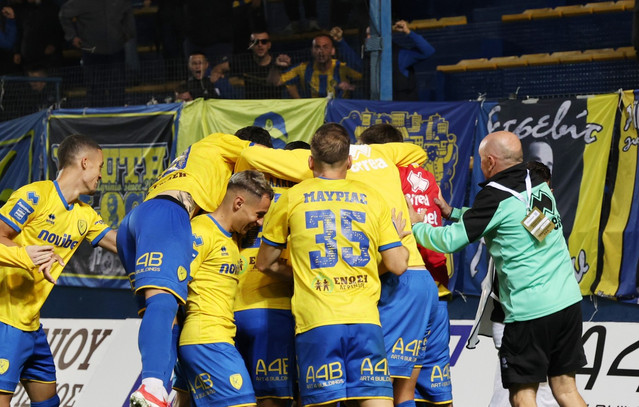 Παναιτωλικός-–-ΟΦΗ-4-2:-Νίκη-–-ανάσα-με-μεγάλη-ανατροπή