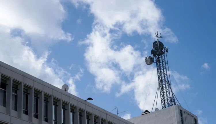 Το-τηλεοπτικό-σήμα-φτάνει-παντού:-Τέλος-στις-«λευκές-περιοχές»