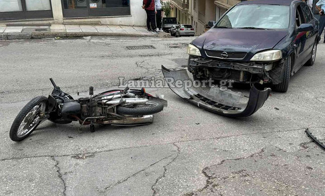 Τροχαίο-με-μηχανάκι-στη-Λαμία:-Στα-Επείγοντα-του-νοσοκομείου-ο-δικυκλιστής