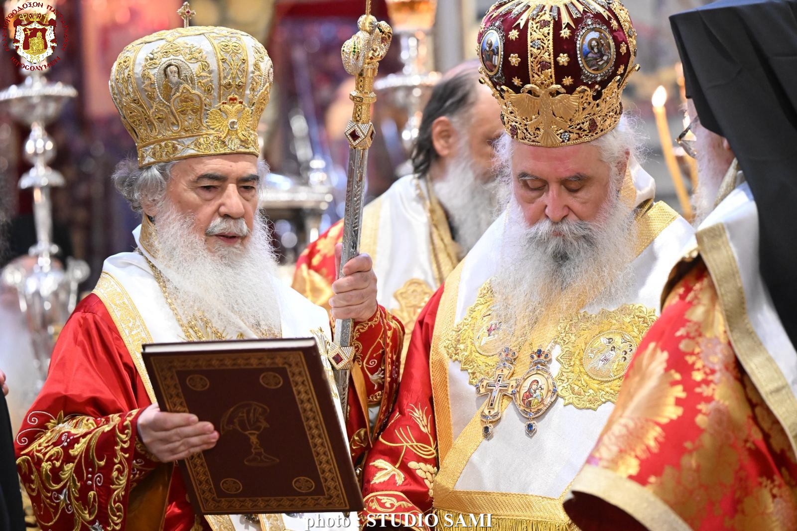 Η-χειροτονία-του-Αρχιεπισκόπου-Σινά-Συμεών-στον-Πανάγιο-Τάφο-(ΦΩΤΟ-–-ΒΙΝΤΕΟ)