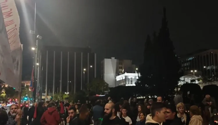 Ξεκίνησε-η-συγκέντρωση-διαμαρτυρίας-για-τα-Τέμπη-στο-Σύνταγμα