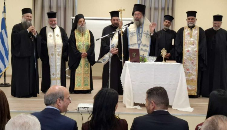Ο-Μητροπολίτης-Ρεθύμνης-στα-εγκαίνια-του-νέου-Δημοτικού-Σχολείου-Πανόρμου