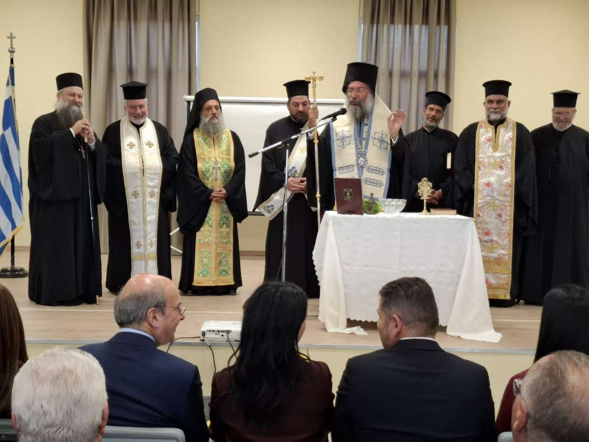 Ο-Μητροπολίτης-Ρεθύμνης-στα-εγκαίνια-του-νέου-Δημοτικού-Σχολείου-Πανόρμου