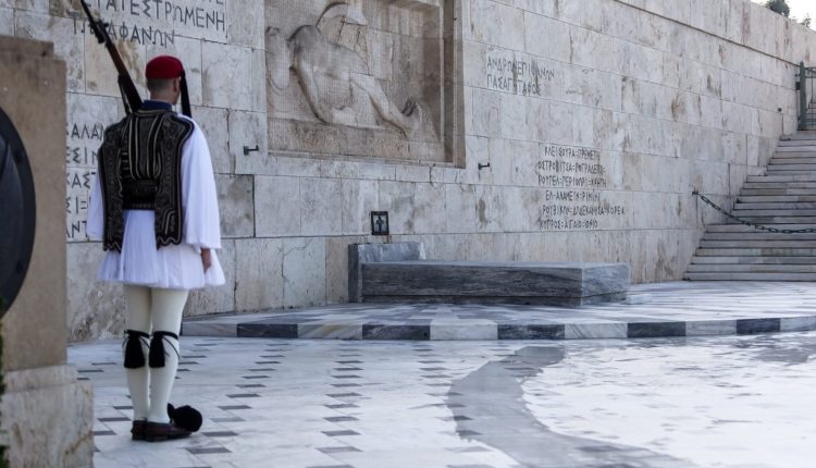 Εντός-της-ημέρας-η-κατάθεση-της-τροπολογίας-για-το-Μνημείο-Αγνώστου-Στρατιώτη