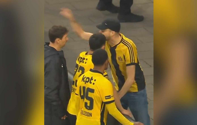 Σκηνές-ροκ-στη-Γιουνγκ-Μπόις:-«Σεβαστείτε-τη-φανέλα»-–-Οπαδοί-τα-«χώνουν»-στους-παίκτες-μετά-την-νέα-ήττα-από-τη-Σεντ-Γκάλεν