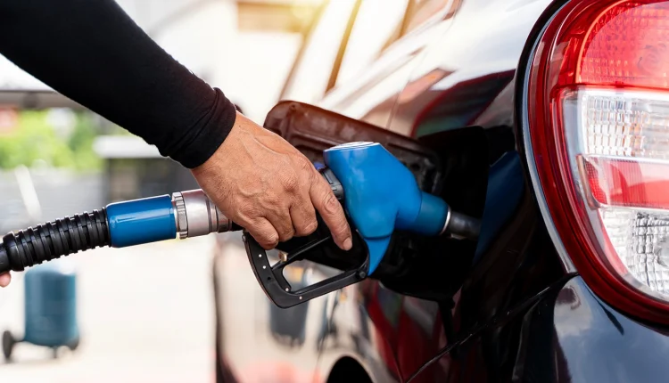 Νέα-αυστηρότερα-πρόστιμα-έως-15.000-ευρώ-για-τους-πρατηριούχους-καυσίμων