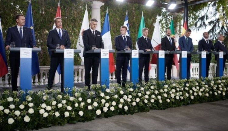 Κ.-Μητσοτάκης:-Οι-μελλοντικές-απειλές-μπορεί-να-μην-έρθουν-από-Ανατολάς,-αλλά-και-από-τον-Νότο