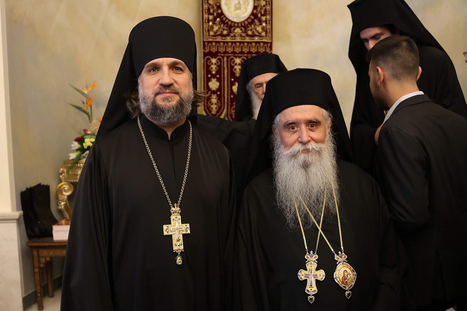 Εκπρόσωπος-της-Ρωσικής-Εκκλησίας-στη-χειροτονία-του-Αρχιεπισκόπου-Σινά-Συμεών