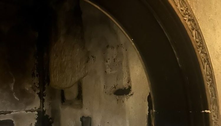 Μαυροβούνιο:-Μικρής-έκτασης-ζημιές-από-πυρκαγιά-στον-Καθεδρικό-Ναό-της-Αναστάσεως-του-Χριστού