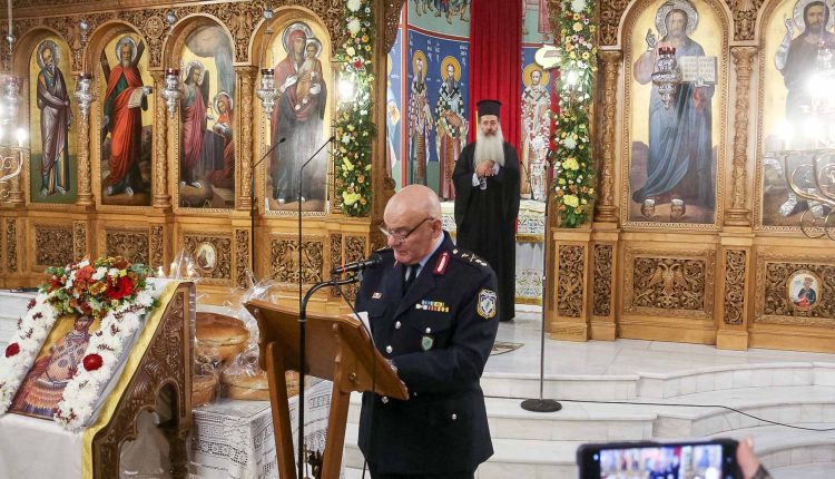 Η-εορτή-της-Αστυνομίας-στην-Λαμία-στο-πλαίσιο-της-5ης-Παμφθιωτικής-Λιτανείας