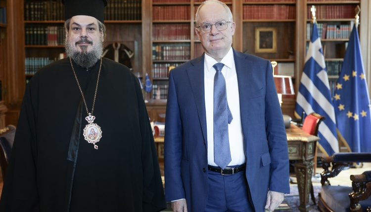 Συνάντηση-Μητροπολίτη-Σιγκαπούρης-με-τον-ΠτΔ-Κωνσταντίνο-Τασούλα