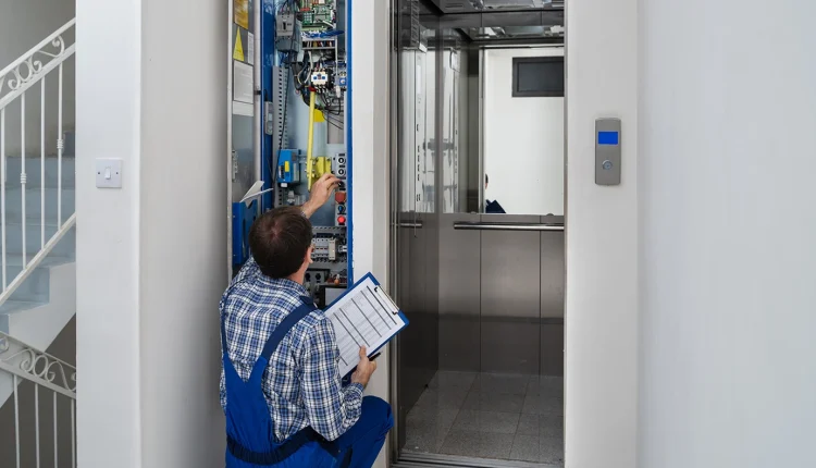 Υποχρεωτική-και-δωρεάν-η-απογραφή-όλων-των-ανελκυστήρων-έως-τις-30-Νοεμβρίου