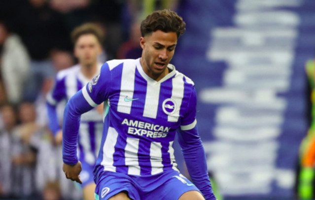 Κωστούλας:-Το-βίντεο-της-Μπράιτον-για-το-ντεμπούτο-στην-premier-league-και-η-αποθέωση-από-τον-Χίρτσελερ