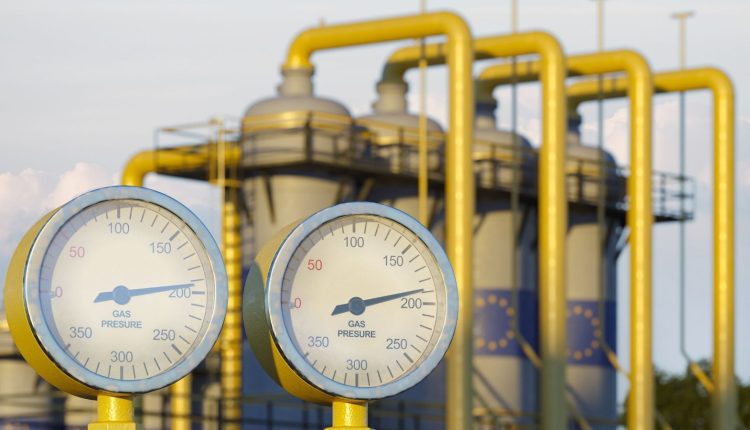 Η-ΕΕ-κλείνει-τη-«στρόφιγγα»-στους-Ρώσους-και-ελπίζει-στο-φθηνό-πετρέλαιο