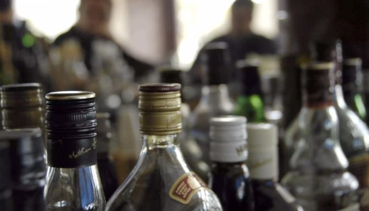 Η-υψηλή-φορολογία-τροφοδοτεί-το-λαθρεμπόριο-αλκοόλ