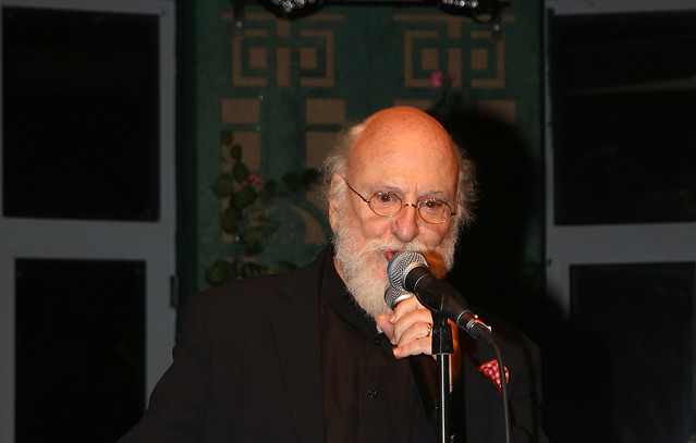 Διονύσης-Σαββόπουλος:-Ο-άνθρωπος-πίσω-από-τα-τραγούδια