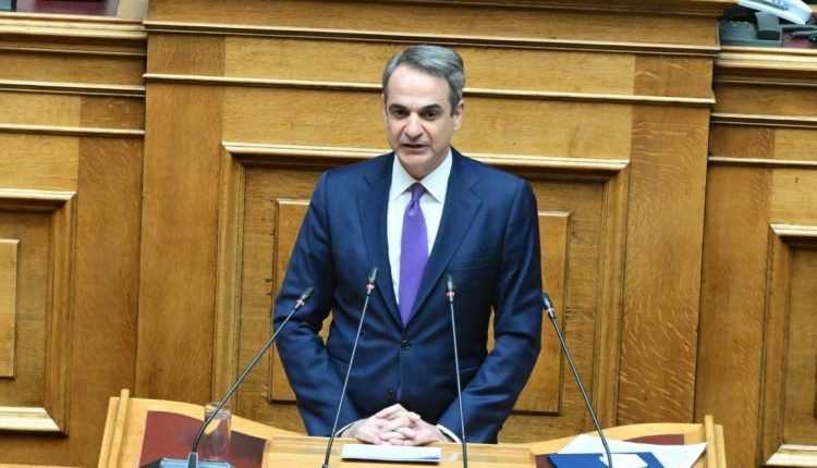 Κ.-Μητσοτάκης:-Ιερό-το-μνημείο-του-Αγνώστου-Στρατιώτη,-χώρος-συνύπαρξης-και-όχι-αντιπαλότητας