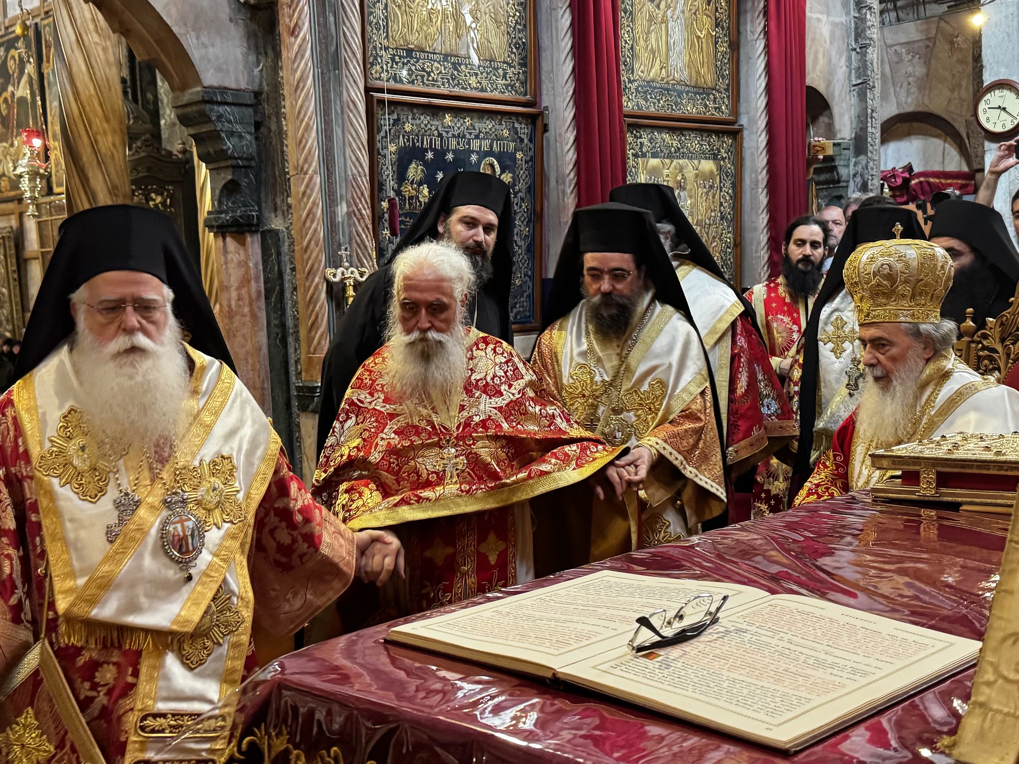 Το-χρονικό-της-επίσκεψης-του-Μητροπολίτη-Καστορίας-στα-Ιεροσόλυμα-για-τη-χειροτονία-του-νέου-Αρχιεπισκόπου-Σινά-Συμεών