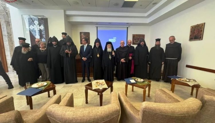 Ενημέρωση-για-την-πρόοδο-των-εργασιών-συντήρησης-του-δαπέδου-του-Ναού-της-Αναστάσεως