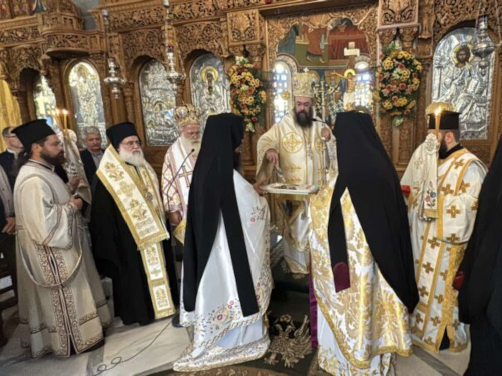 Τα-Ονομαστήρια-του-Μητροπολίτη-Πέτρας-και-Χερρονήσου-και-στη-Δοξολογία-για-την-«Ημέρα-της-Ελληνικής-Αστυνομίας»