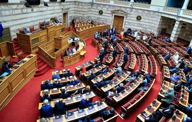 Ονομαστική-ψηφοφορία-για-την-τροπολογία-που-αφορά-τον-Άγνωστο-Στρατιώτη-ζητά-ο-ΣΥΡΙΖΑ