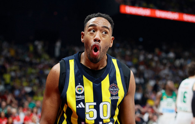 euroleague:-Αντιδρούν-Φενέρμπαχτσε-και-Εφές-για-την-επιστροφή-στο-Ισραήλ-–-«Δεν-έγινε-καμία-ψηφοφορία»