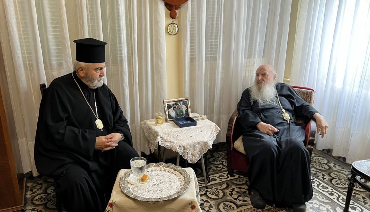 Ο-Μητροπολίτης-Γέρων-Δέρκων-στην-Λέσβο