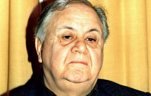 Σαν-σήμερα-23-Οκτωβρίου:-100-χρόνια-από-τη-γέννηση-του-Μάνου-Χατζιδάκι-–-Όταν-έπαιξε-λογοκριμένο-στίχο-του-Σαββόπουλου