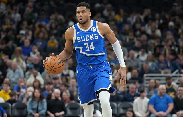 Ο-Αντετοκούνμπο-οδήγησε-τους-Μπακς-στη-νίκη-της-πρεμιέρας-με-37-πόντους