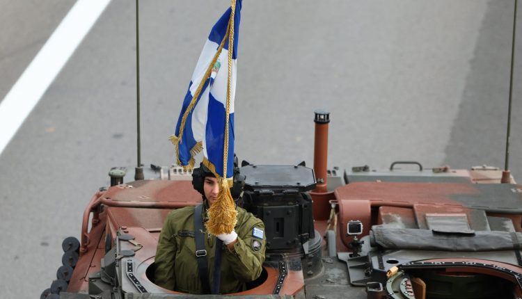 Θεσσαλονίκη:-Γενική-Δοκιμαστική-Παρέλαση-για-την-28η-Οκτωβρίου-(ΦΩΤΟ)