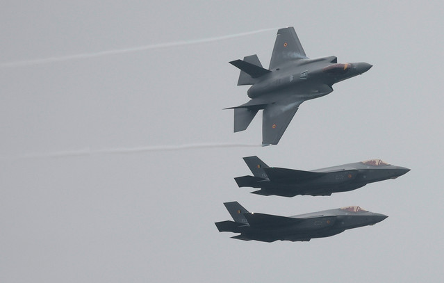 Μαχητικά-αεροσκάφη-και-ελικόπτερα-στον-ουρανό-της-Θεσσαλονίκης-ενόψει-της-28ης-Οκτωβρίου