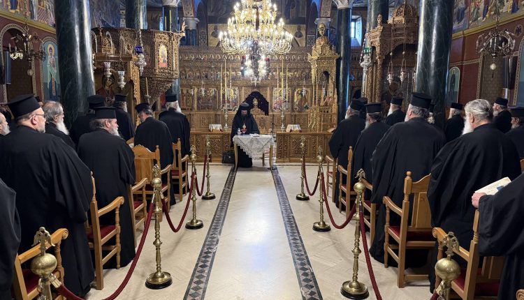 Ιερατική-Σύναξη-στην-Ιερά-Μητρόπολη-Καστορίας