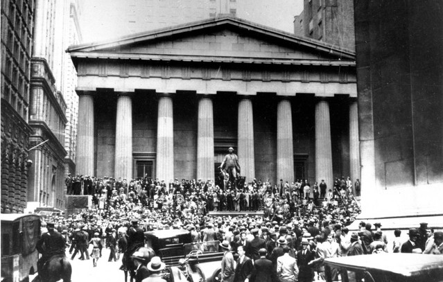 Σαν-σήμερα-24-Οκτωβρίου:-Η-«Μαύρη-Πέμπτη»-που-βύθισε-τη-wall-street-στο-χάος-–-Η-αρχή-του-μεγάλου-κραχ-του-1929