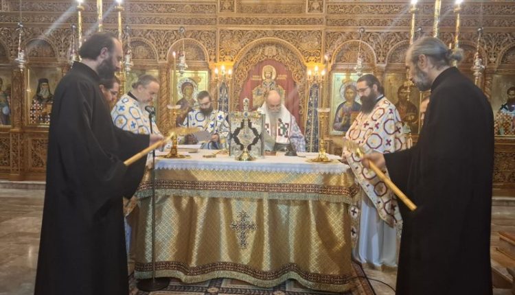 Η-αρχαιοπρεπής-Θεία-Λειτουργία-του-Αγίου-Ιακώβου-Αδελφοθέου-στη-Δράμα