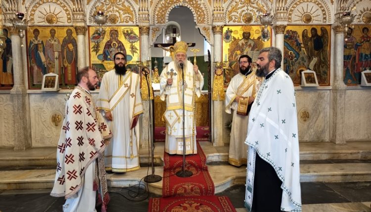 Με-λαμπρότητα-εορτάστηκε-η-81η-επέτειος-της-Απελευθέρωσης-της-Νάξου