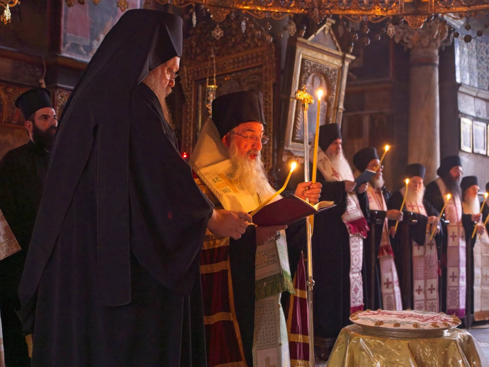 Ο-Αρχιεπίσκοπος-Κρήτης-στο-τεσσαρακονθήμερο-μνημόσυνο-του-μακαριστού-Γέροντα-Βασιλείου-Γοντικάκη