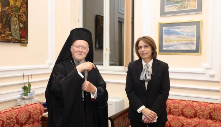 Ο-Οικουμενικός-Πατριάρχης-στην-Πρεσβεία-της-Ελλάδας-στο-Βουκουρέστι