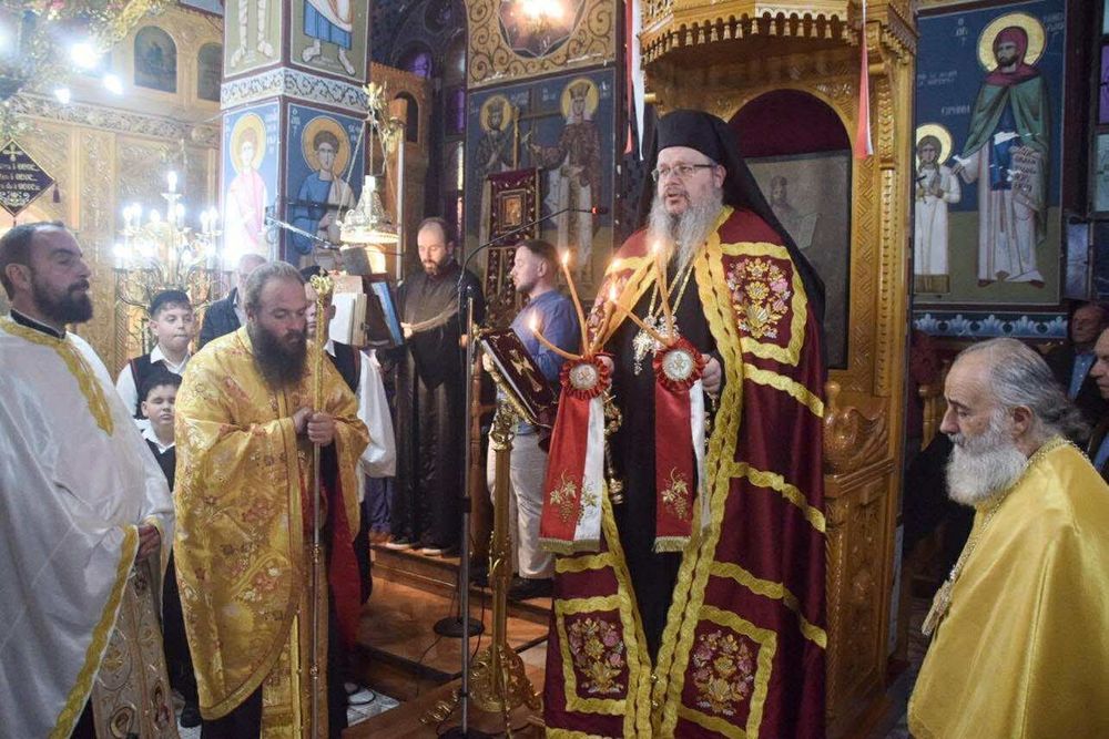 Λαρίσης-Ιερώνυμος:-Οι-Άγιοι-Δημήτριος-και-Νέστορας-αποτελούν-υπόδειγμα-και-παρακαταθήκη-ζωής