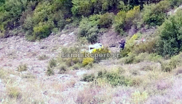 Τραγωδία-στην-Ευρυτανία:-Αυτοκίνητο-έπεσε-σε-γκρεμό-80-μέτρων-–-Νεκρός-ένας-40χρονος,-ελαφρά-τραυματισμένη-ανασύρθηκε-12χρονη