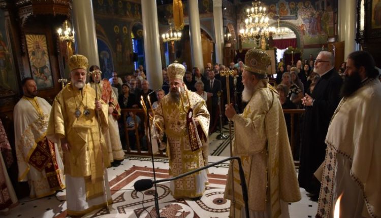 Λαμπρός-εορτασμός-Ιερού-Μητροπολιτικού-Ναού-Χαλκίδος