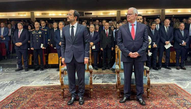 Με-απόδοση-τιμών-σε-Τασούλα-Χριστοδουλίδη-ο-επίσημος-εορτασμός-της-26ης-Οκτωβρίου-στο-ΑΠΘ