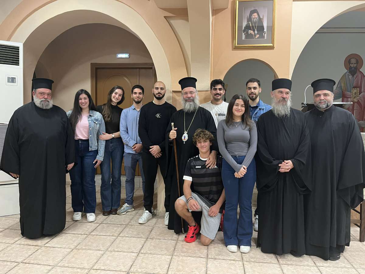 Αγιασμός-στη-Σύναξη-Νέων-της-Ιεράς-Μητροπόλεως-Ρεθύμνης-και-Αυλοποτάμου