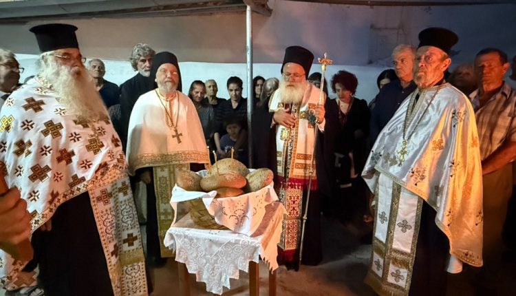 Ο-Ιεραπύτνης-Κύριλλος-στην-Ενορία-Αγίου-Δημητρίου-Κεντρίου